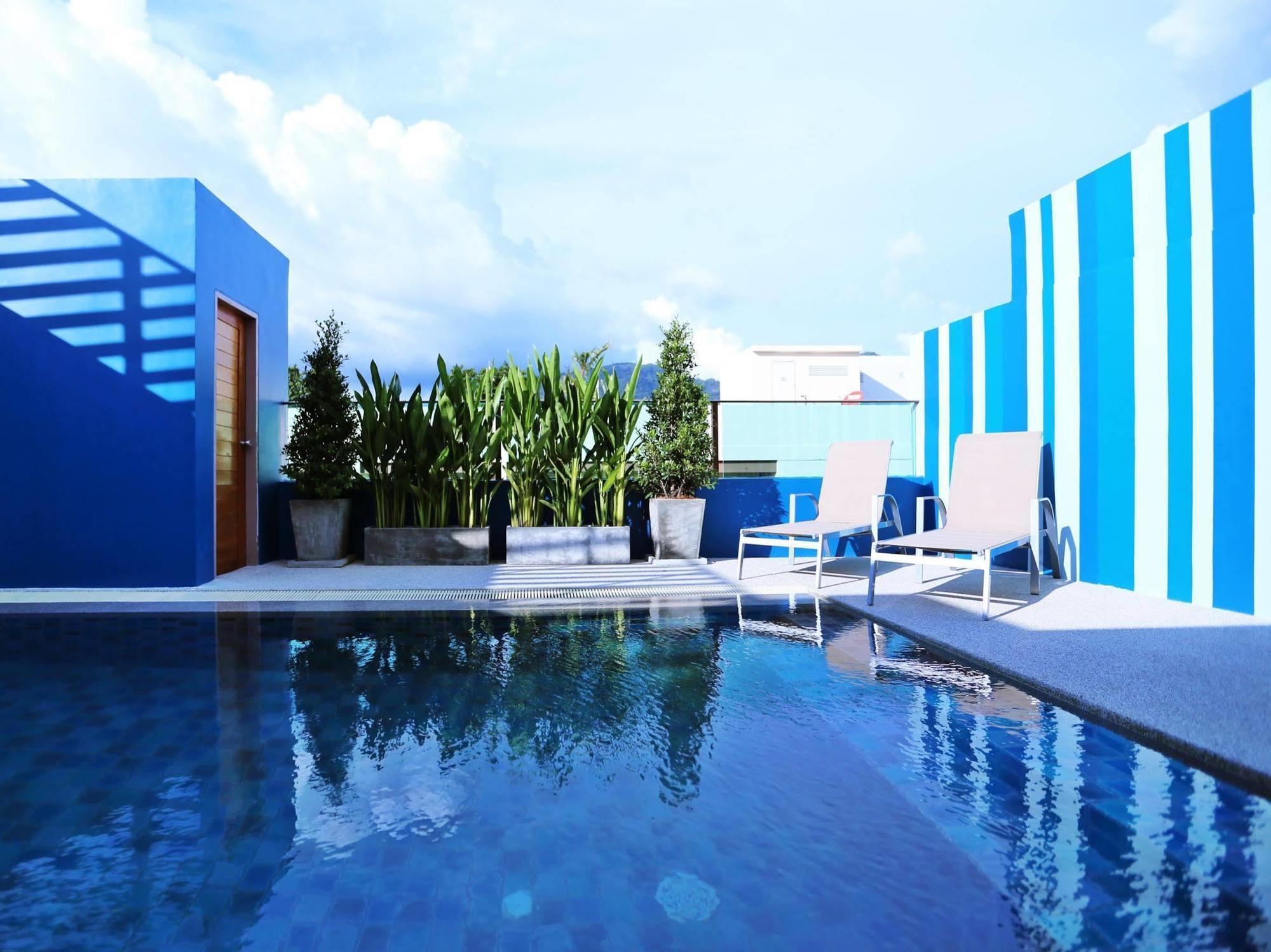 Ocean And Ole Patong Hotel Bagian luar foto